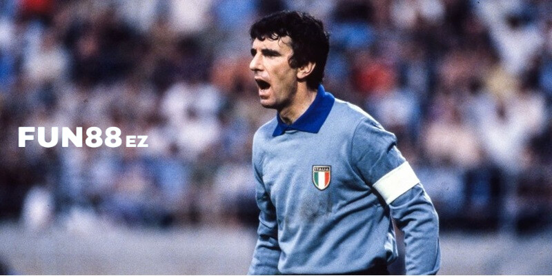 Dino Zoff La Thu Mon Lon Tuoi Nhat Lich Su World Cup